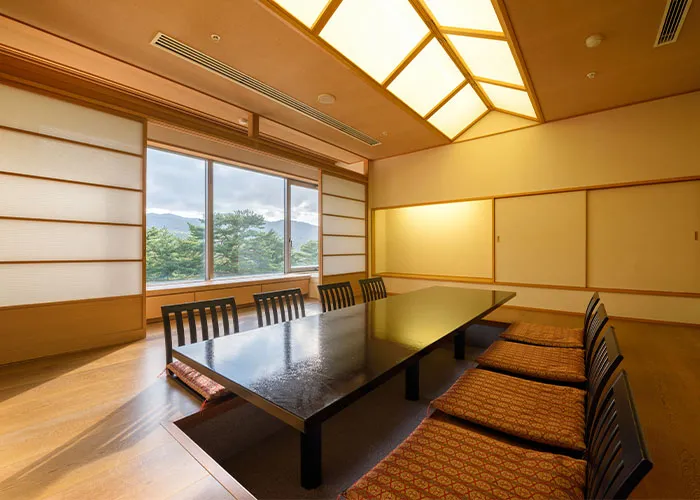 個室宴会場（洋間・和室） 「鈴蘭・竜胆・水芭蕉」